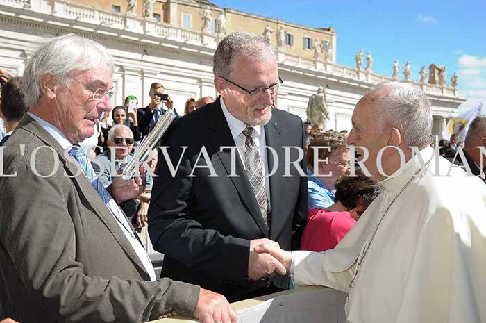 %_tempFileName293845_20092017%