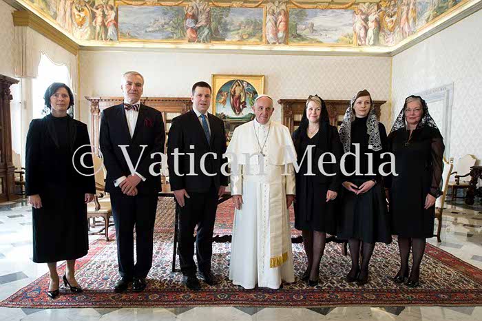 %_tempFileName00746_09022018%