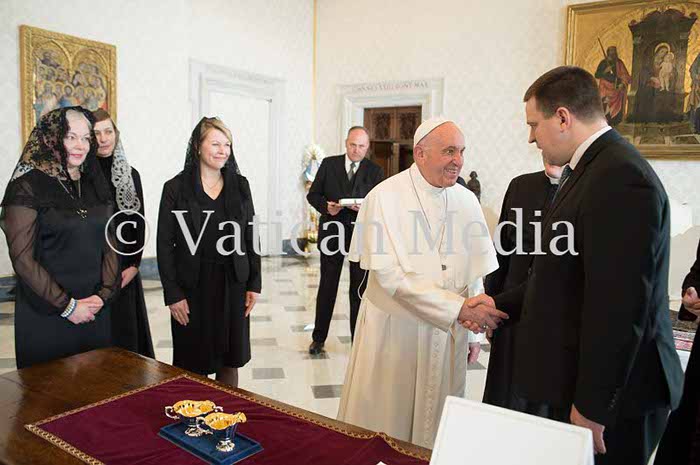 %_tempFileName00761_09022018%