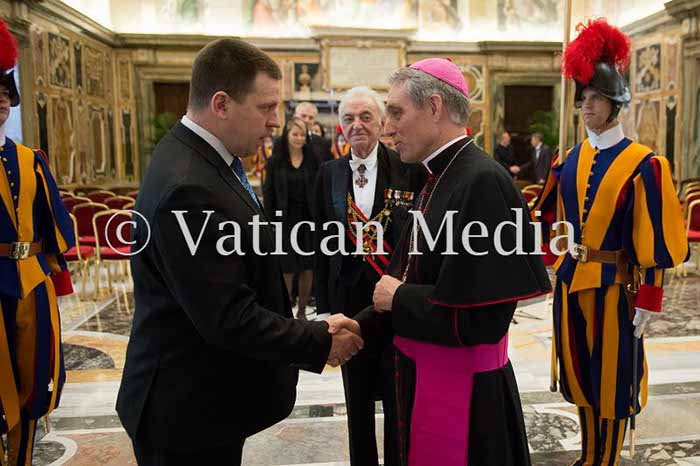 %_tempFileName00834_09022018%