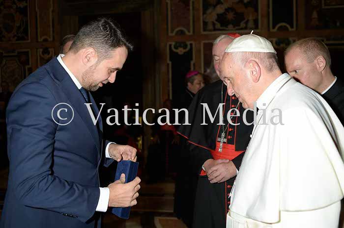 %_tempFileName03685_09022018%