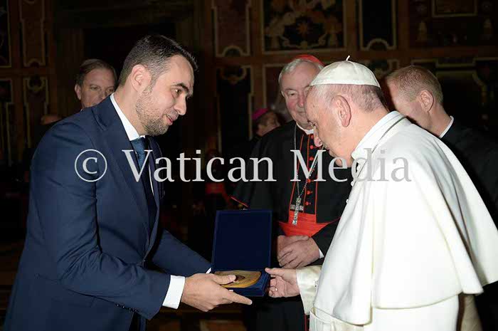 %_tempFileName03693_09022018%