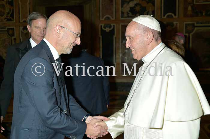 %_tempFileName00635_10022018%