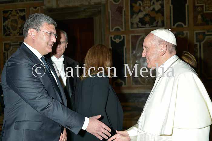 %_tempFileName00646_10022018%