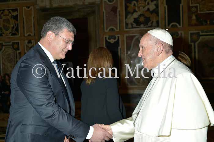 %_tempFileName00647_10022018%