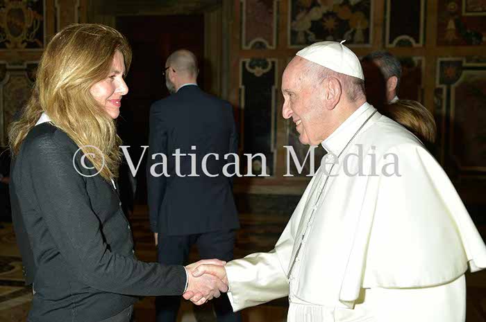 %_tempFileName00877_10022018%