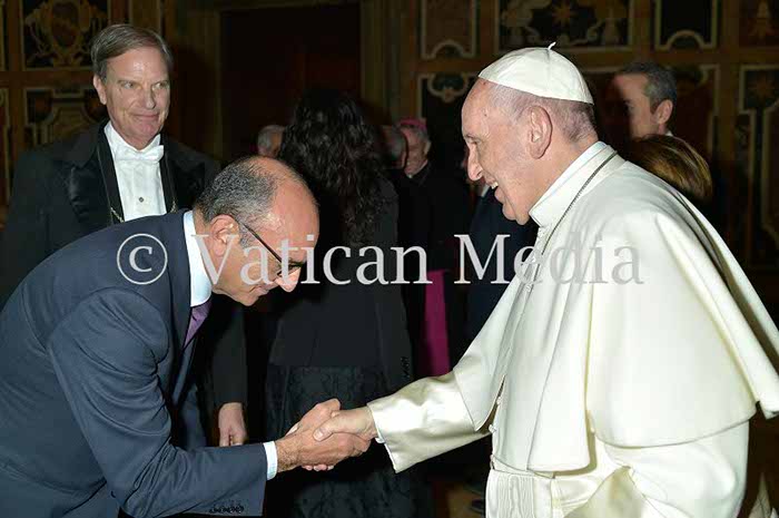 %_tempFileName01084_10022018%