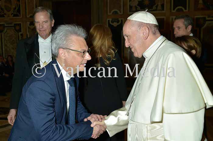 %_tempFileName01371_10022018%