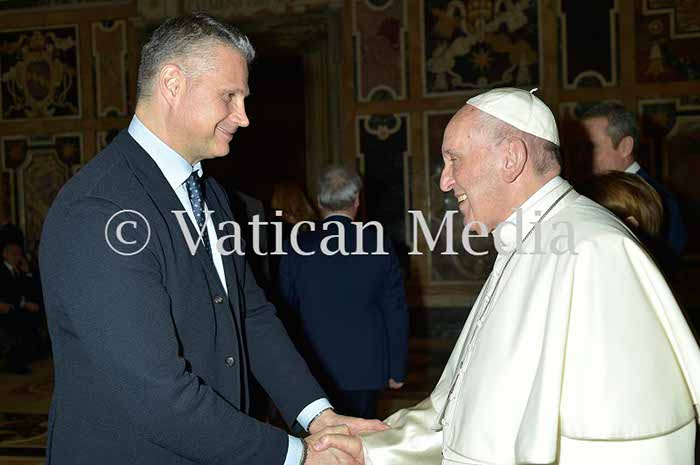 %_tempFileName01378_10022018%