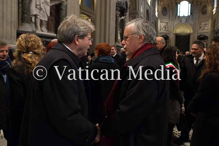 %_tempFileName01816_10022018%