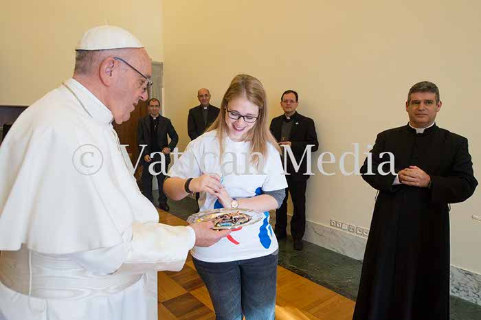 %_tempFileName00049_11022018%