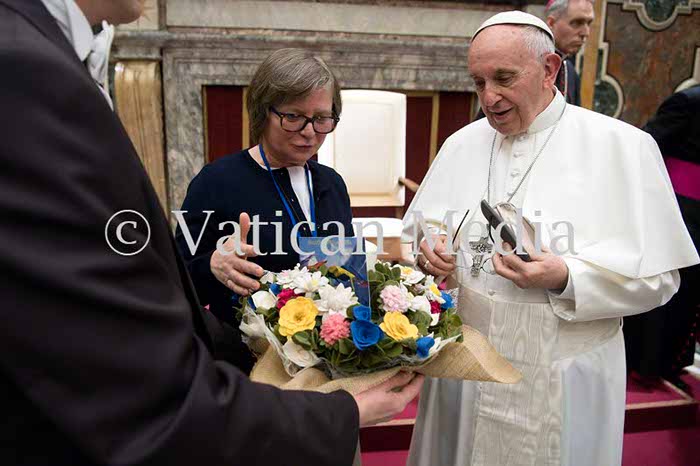 %_tempFileName00868_12022018%