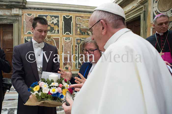 %_tempFileName00875_12022018%