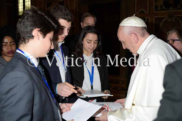 %_tempFileName00984_12022018%