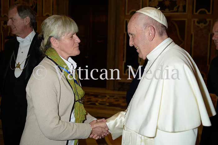 %_tempFileName01642_12022018%