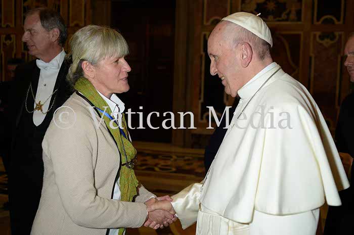 %_tempFileName01643_12022018%