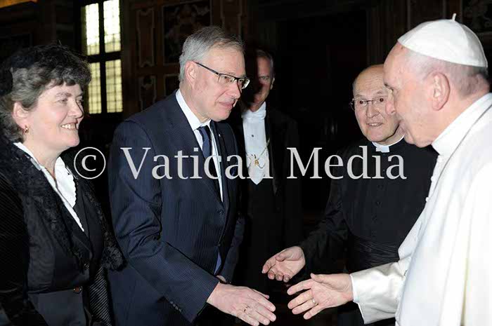 %_tempFileName00868_16022018%