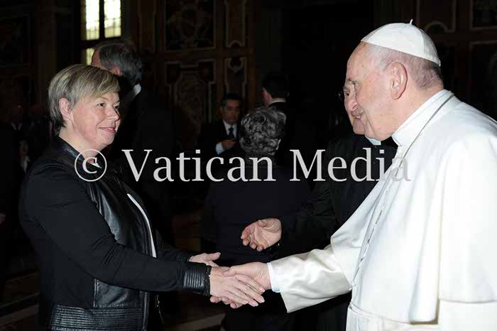 %_tempFileName00874_16022018%