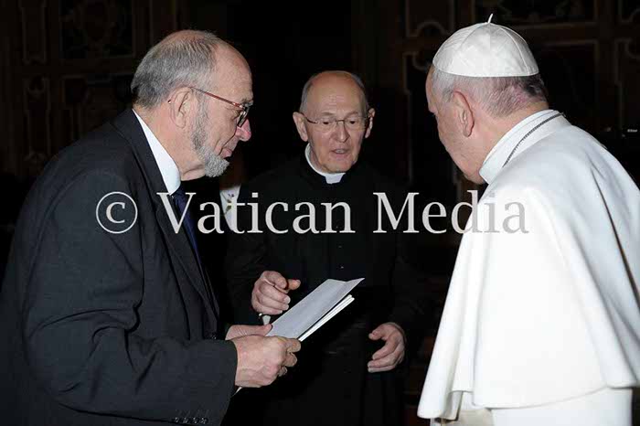 %_tempFileName01530_16022018%