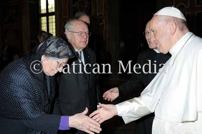 %_tempFileName01700_16022018%