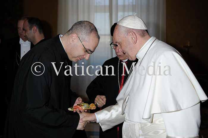 %_tempFileName00989_16022018%