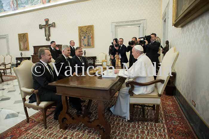 %_tempFileName00934_24022018%