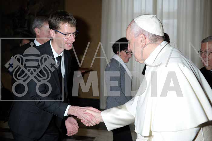 %_tempFileName00439_10032018%