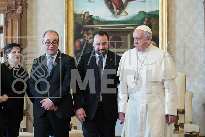 %_tempFileName00833_23032018%