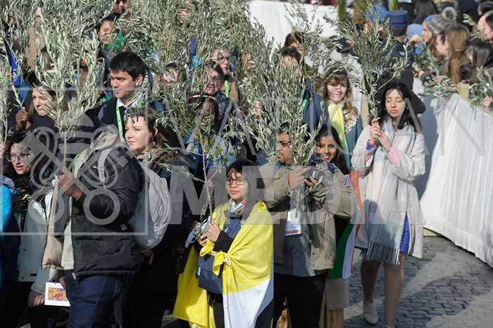 %_tempFileName00483_25032018%