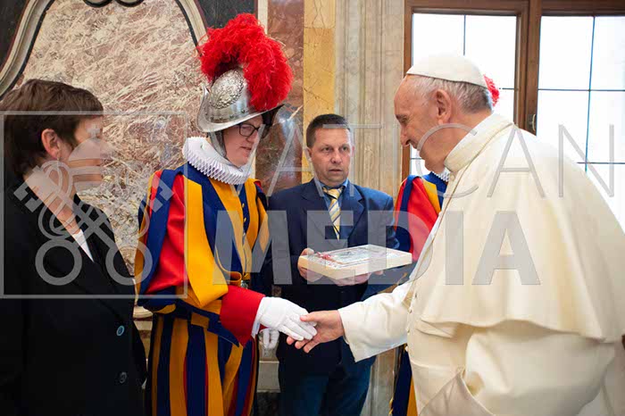 %_tempFileName00638_06052018%