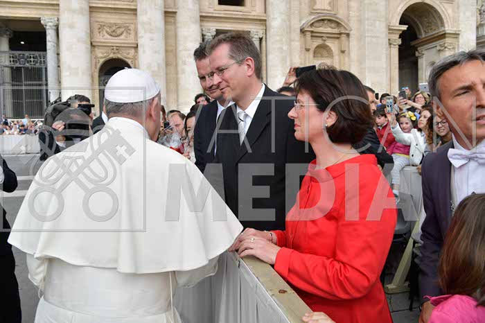 %_tempFileName182615_23052018%