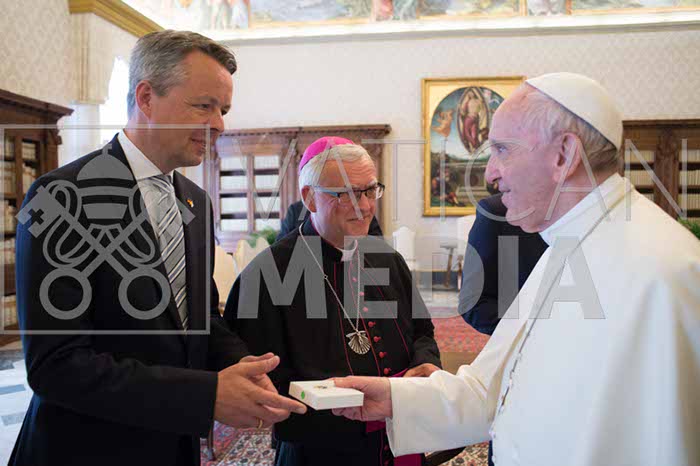 %_tempFileName04300_26052018%