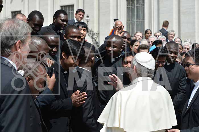 %_tempFileName199912_30052018%