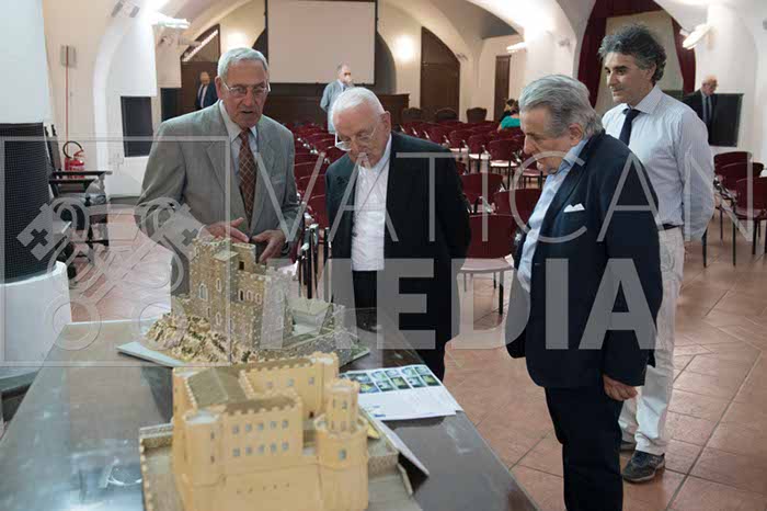 %_tempFileName00557_09062018%