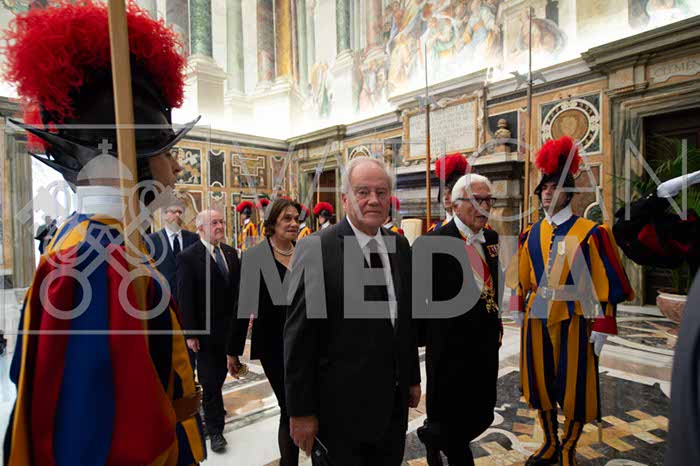 %_tempFileName00459_26062018%