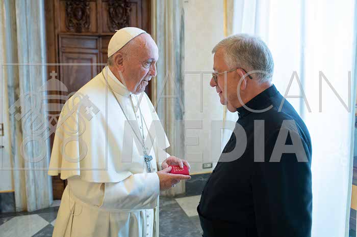 %_tempFileName00949_26062018%