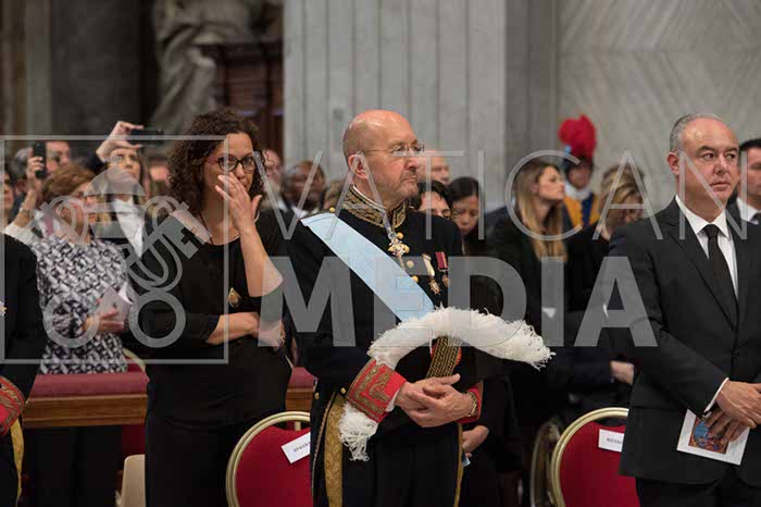 %_tempFileName001988_28062018%