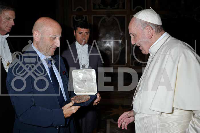 %_tempFileName02557_20092018%