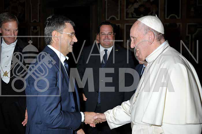 %_tempFileName02581_20092018%