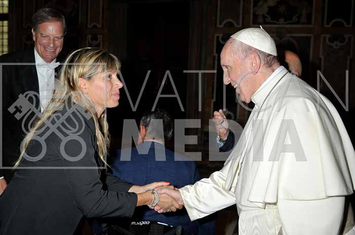 %_tempFileName02727_20092018%