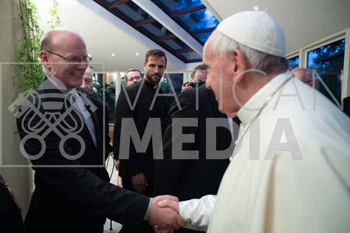 %_tempFileName06384_23092018%