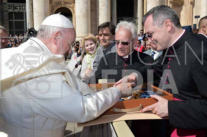 %_tempFileName326600_26092018%