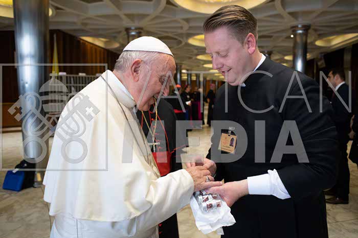 %_tempFileName49967_27102018%