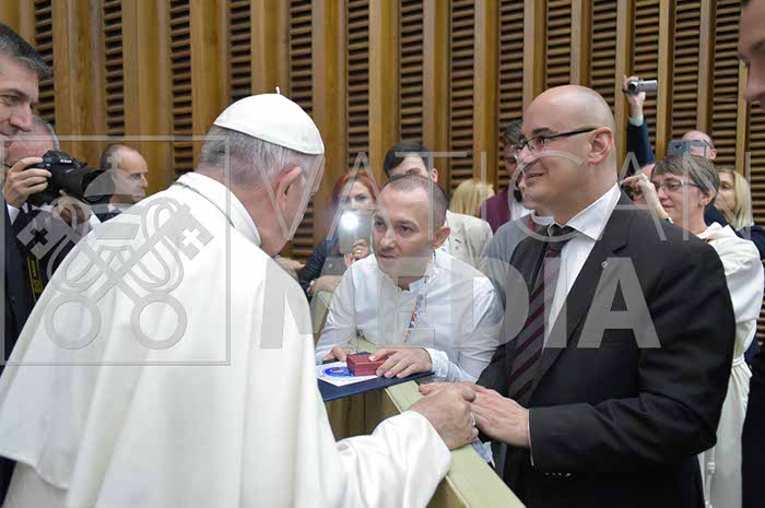 %_tempFileName00435_10102018%