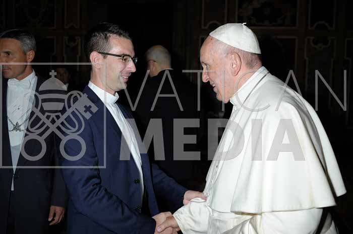 %_tempFileName02369_13102018%