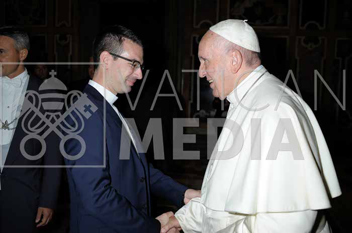 %_tempFileName02370_13102018%