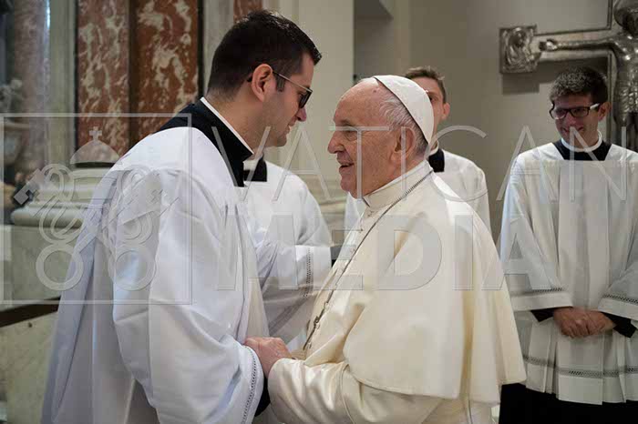 %_tempFileName20646_14102018%