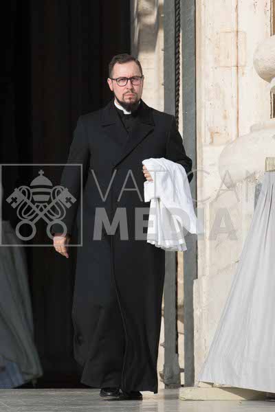 %_tempFileName21638_14102018%