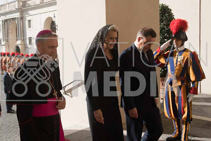 %_tempFileName00063_15102018%