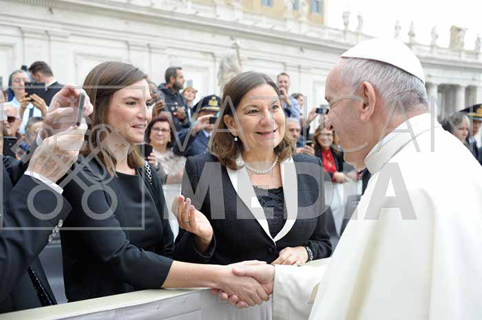 %_tempFileName348559_17102018%